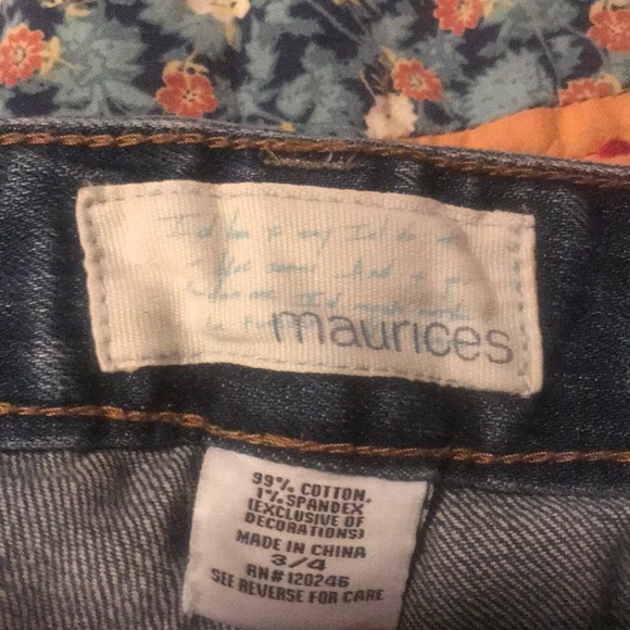 Maurice’s capris size 3/4 - Picture 2 of 4